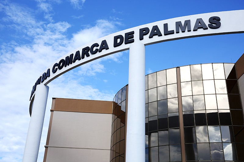 Estagiário que vendia lotes sem licença terá que doar sangue por um ano após acordo homologado pela Justiça