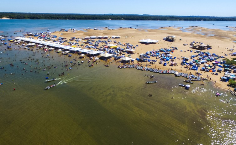Temporada de praias tem programações culturais e esportivas durante o fim de semana; veja as cidades