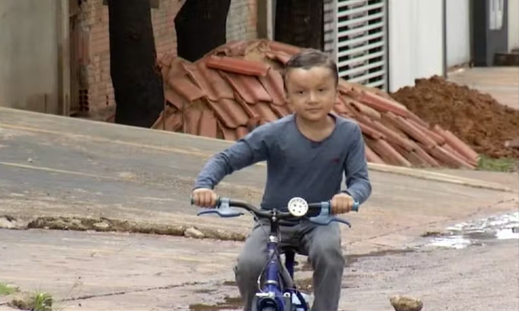 ‘Recomeço’, diz tio de menino que sobreviveu à explosão de churrasqueira e se recupera após cinco cirurgias