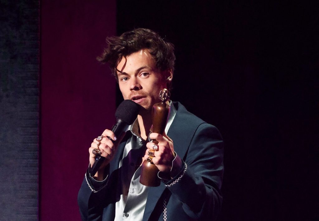 Harry Styles anuncia dois shows no Brasil em julho