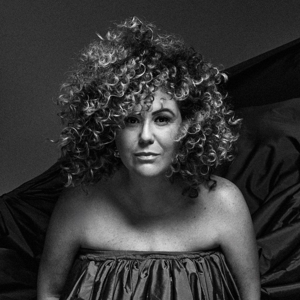 Maria Rita dá sinais de vida musical…