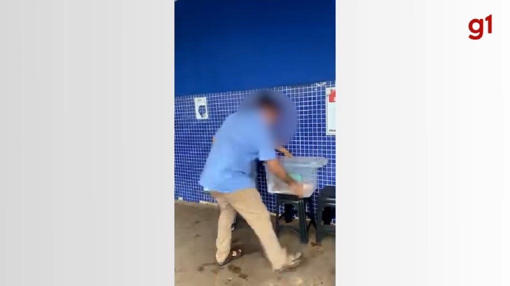 Vídeo repercute após ambulante ser retirado à força em frente a supermercado em Palmas