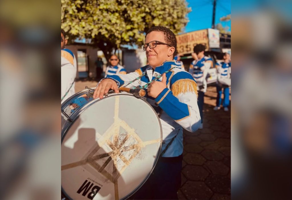 Jovem que encontrou na música caminho para a inclusão morre e recebe homenagem emocionante no TO; VÍDEO
