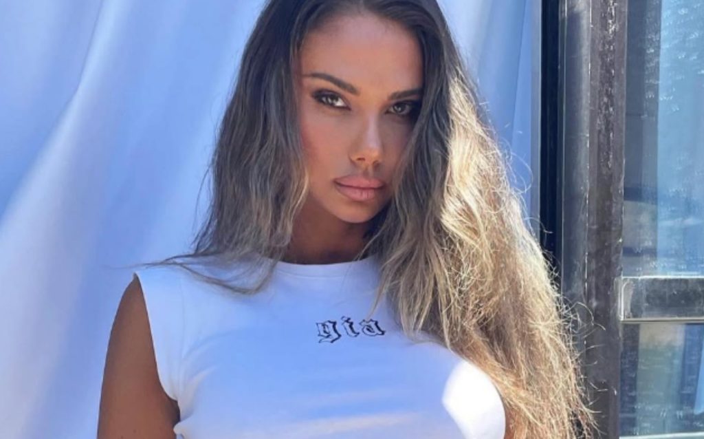 Sahara Ray, modelo e ex-affair de Justin Bieber, morre aos 34 anos